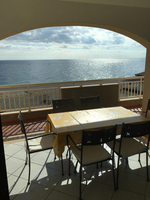 Casa Vacanze Samira Fondachello  Εξωτερικό φωτογραφία