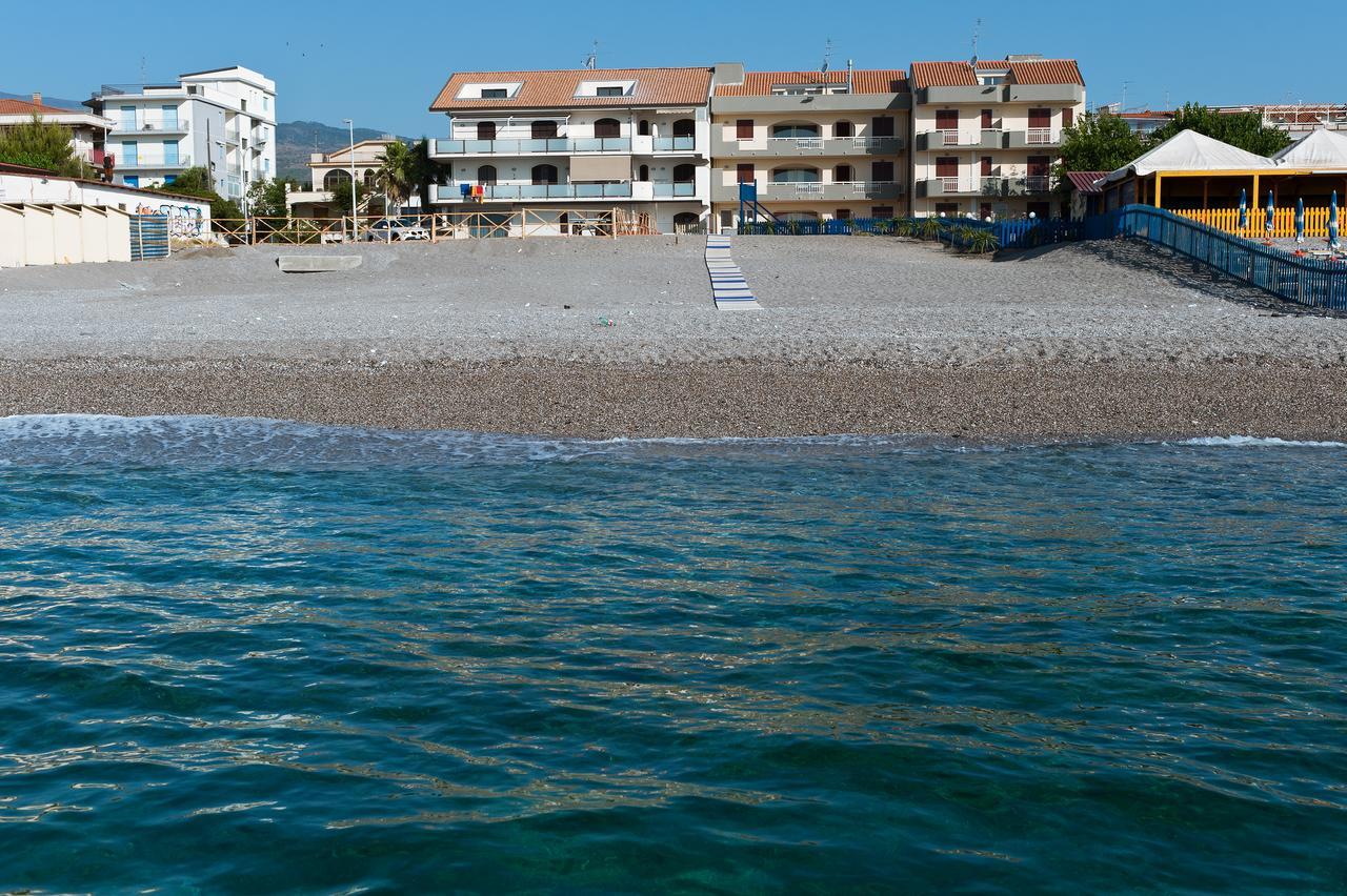 Casa Vacanze Samira Fondachello  Εξωτερικό φωτογραφία