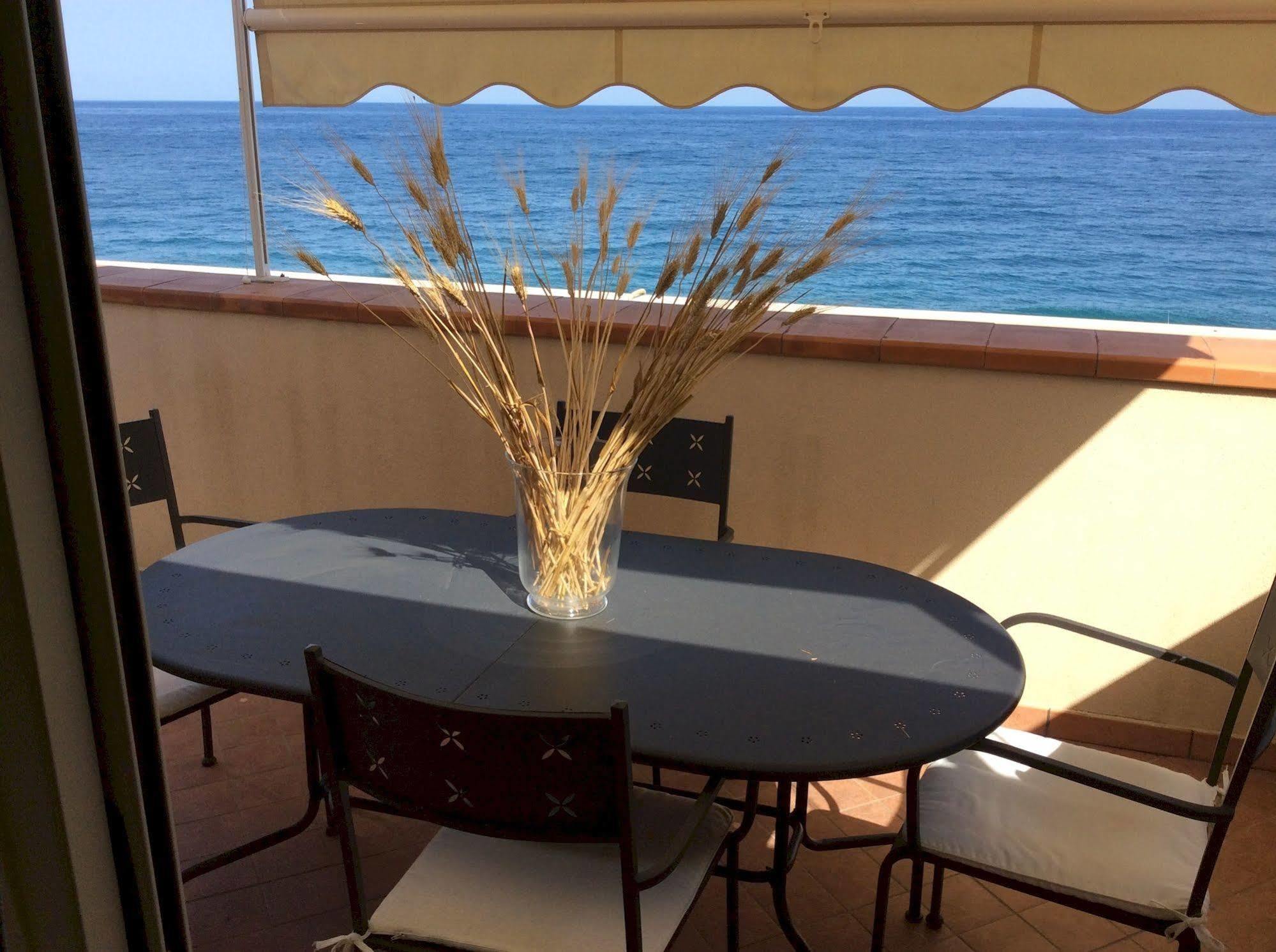 Casa Vacanze Samira Fondachello  Εξωτερικό φωτογραφία