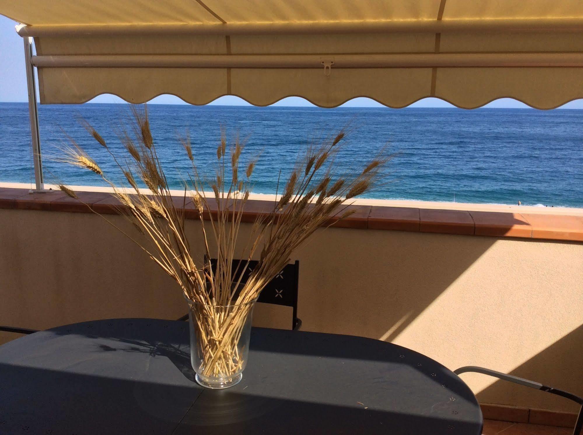 Casa Vacanze Samira Fondachello  Εξωτερικό φωτογραφία
