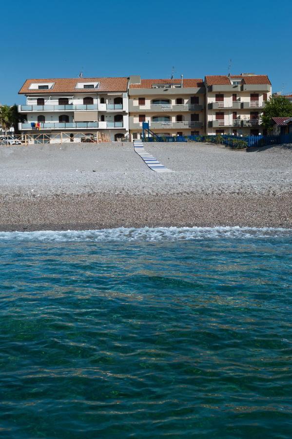 Casa Vacanze Samira Fondachello  Εξωτερικό φωτογραφία
